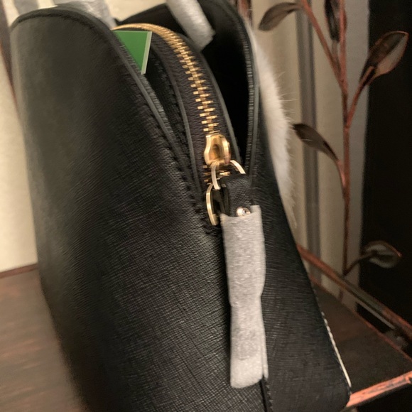 Kate Spade Dashing Beauty Penguin Small Lottie - Picture 2 of 8